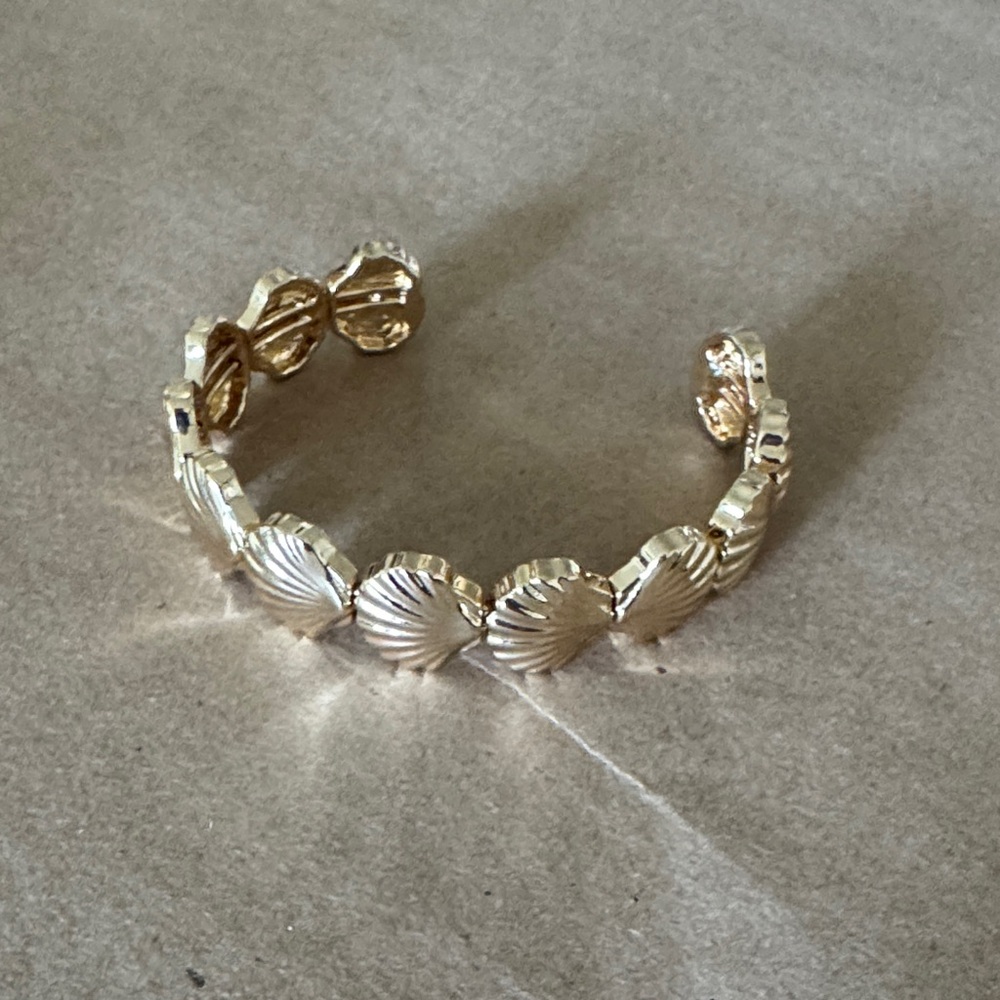 Lilly Pulitzer Cool As Shell Bracelet